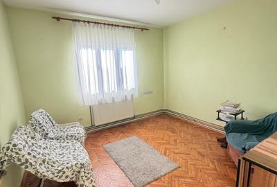 Vand apartament 2 camere Lipovei 80000 euro Vand apartament 2 camere Lipovei 80000 euro - 6