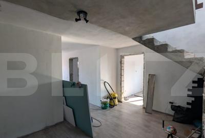 Casă cu 7 camere cu Teren 1790 Mp în Bungetu - 32
