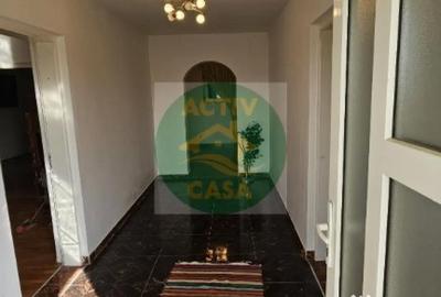 Casă cu 4 camere cu Teren 1200 Mp în Adjudeni - 3