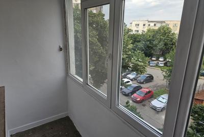 Apartament cu 3 camere semidecomandat în Malu Roșu - 2