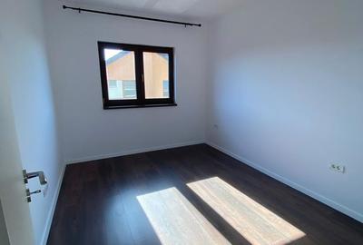 Casă cu 3 camere cu Teren 300 Mp în Giroc - 4