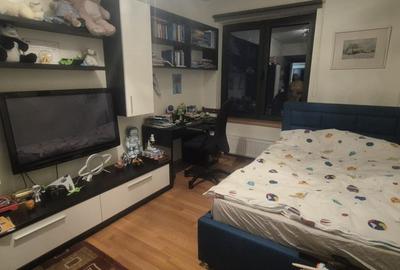 Apartament cu 3 camere decomandat, mobilat în 1 Mai - 21