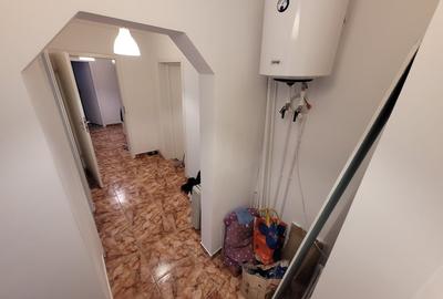 Proprietar inchiriez ap. 3cam 2bai decomandat 1980 6/10 renovat - 3