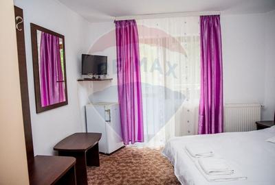 Hotel / Pensiune 3 stele cu 18 camere de vanzare -Busteni - 4