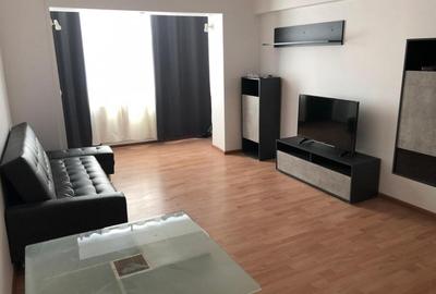 Apartament cu 2 camere decomandat în Republicii