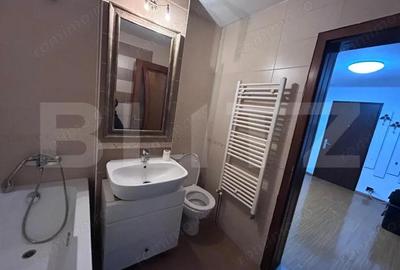 Apartament cu 3 camere semidecomandat în Central - 6