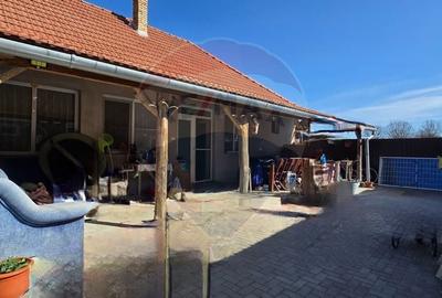 Casă cu 5 camere cu Teren 1076 Mp în Exterior Sud - 6