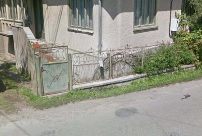 Casă cu 5 camere cu Teren 896 Mp în Zdrapți - 2