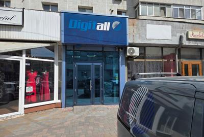 Spațiu comercial, de 40 mp, în Orizont - 2