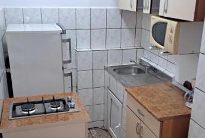 Garsonieră decomandată, mobilată în Far - 4