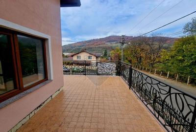 Casa  Zona Linistita - 42