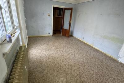 Apartament cu 2 camere decomandat în Rahova - 6