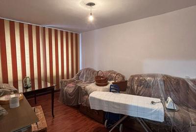 Apartament cu 3 camere decomandat în Central - 3