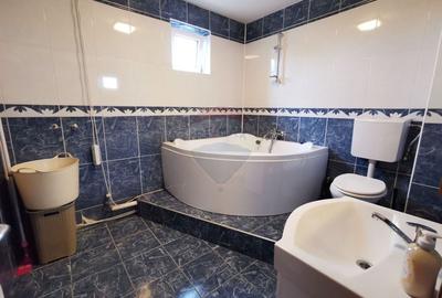 Apartament cu 4 camere de inchiriat in zona Decebal - 16