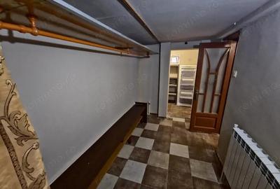Casa individuala Km 5 curte cu foi?or, acces privat, termen lung - 16