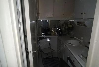 Spațiu comercial, de 65 mp, în Vitan