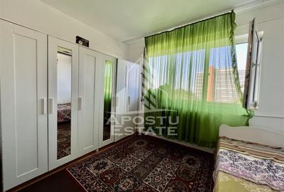 Garsoniera mobilata si utilata zona UMT - 3