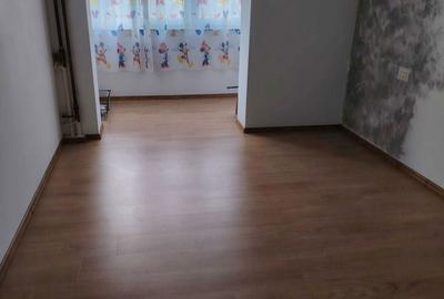 Apartament cu 3 camere semidecomandat în Militari - 4
