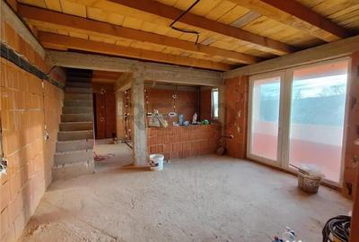 Apartament cu 5 camere decomandat în Central - 9