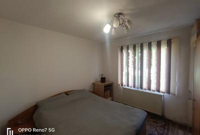 Apartament cu 3 camere si spatiu comercial de vanzare in Reghin str. Fagarașului - 11