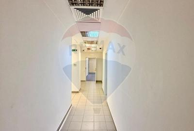 Spațiu comercial, de 330 mp, în Central - 5