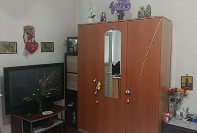 Casă cu 2 camere cu Canalizare în P-ța Victoriei - 4