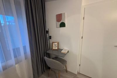 Apartament cu 2 camere decomandat în Tractorul - 5