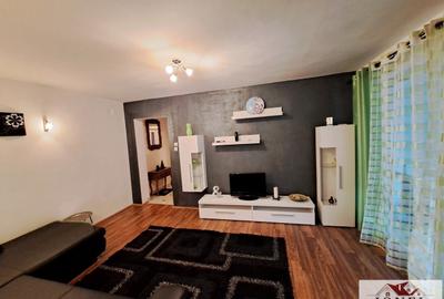 Apartament cu 4 camere semidecomandat, mobilat în Cugir