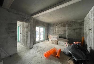 Duplex cu 4 camere cu Canalizare în Moșnița Nouă - 3