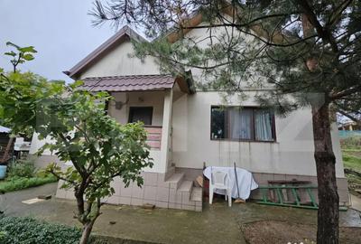 Casă cu 3 camere cu Teren 2090 Mp în Vișani