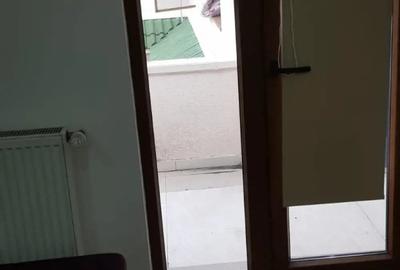 Inchiriez apartament zona Mehala - 2