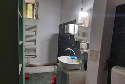 Spatiu comercial de in zona centrala - 1