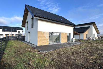 Casa individuala 5 camere si teren 465 mp in Sura Mica Sibiu - 2