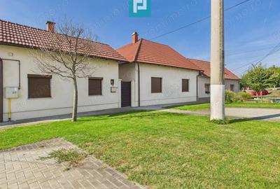 Casa moderna cu 2 corpuri, 5 camere in Pecica - 1