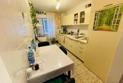 Apartament cu 3 camere decomandat în Central - 9