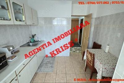 Apartament cu 3 camere decomandat în Găvana - 8