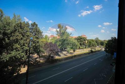 De vanzare - Apartament 4 camere decomandat - ultracentral zona Dacia - 30