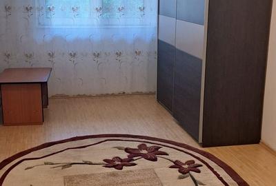 Apartament cu 4 camere decomandat în Ostroveni