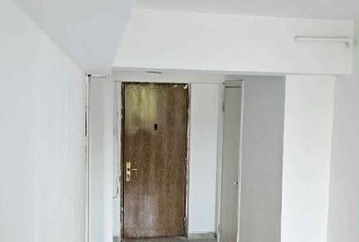 Apartament 2 camere, semidecomandat - zona Garii - 1