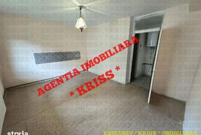 Apartament cu 3 camere decomandat în Central - 4