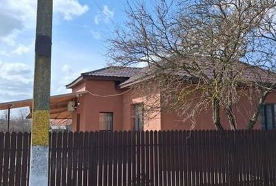 Casă cu 3 camere cu Teren 120 Mp în Sărățeni - 7