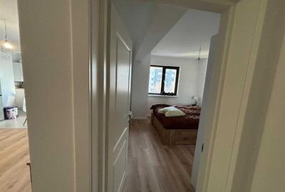 Apartament cu 2 camere decomandat în Vișani - 1