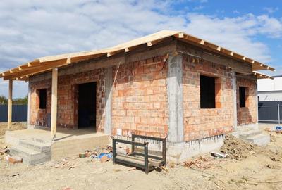 Casă cu 3 camere în Șerbănești - 6