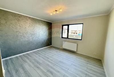 Casă cu 4 camere cu Canalizare în Exterior Vest - 37