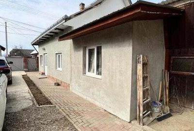 Casa la rosu, 300 mp, 31 ari de teren, Maneuti-Fratautii Vechi - 11
