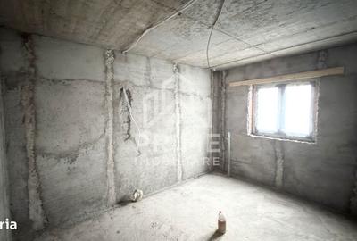 Casă cu 4 camere cu Teren 710 Mp în Central - 4