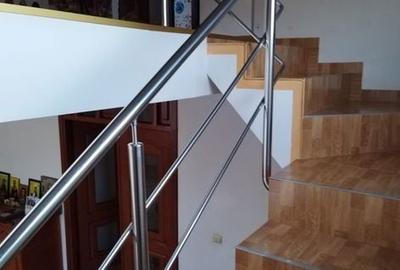 Casă cu 5 camere cu Teren 732 Mp în Central - 4