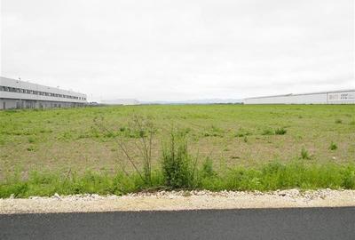 Teren Construcții intravilan de 2000 mp, în Est - 6