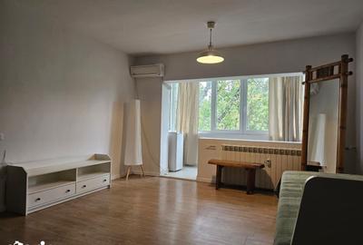 Garsonieră decomandată în Vitan - 6