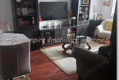 Apartament 3 camere decomandate zona Trocadero - 5